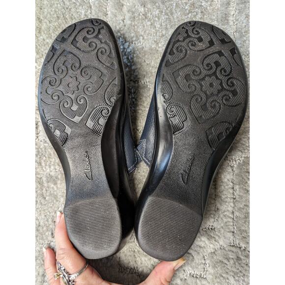Clarks Navy Leather Slip-on Mules 84616 WOMENS SIZE 6M comfy business casual - Picture 9 of 12